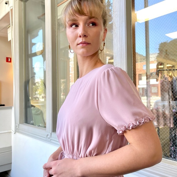 Light pink short sleeve semi formal pleated modest midi length dress - Picture 3 of 4